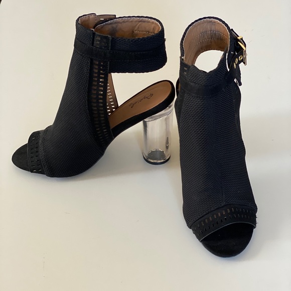 Clear block heel - Picture 1 of 10